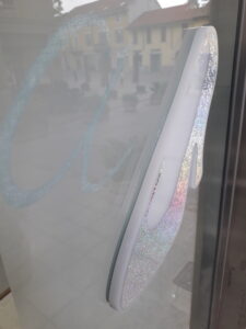 vetrofania in opalino